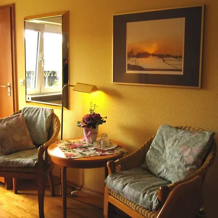 Gastehaus An Der Toskana Therme 3*